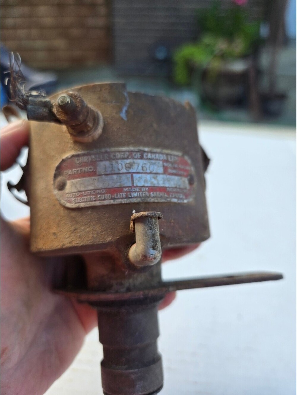 Chrysler / Mopar ignition  number 1109760, made by Electric Auto-Lite  untested